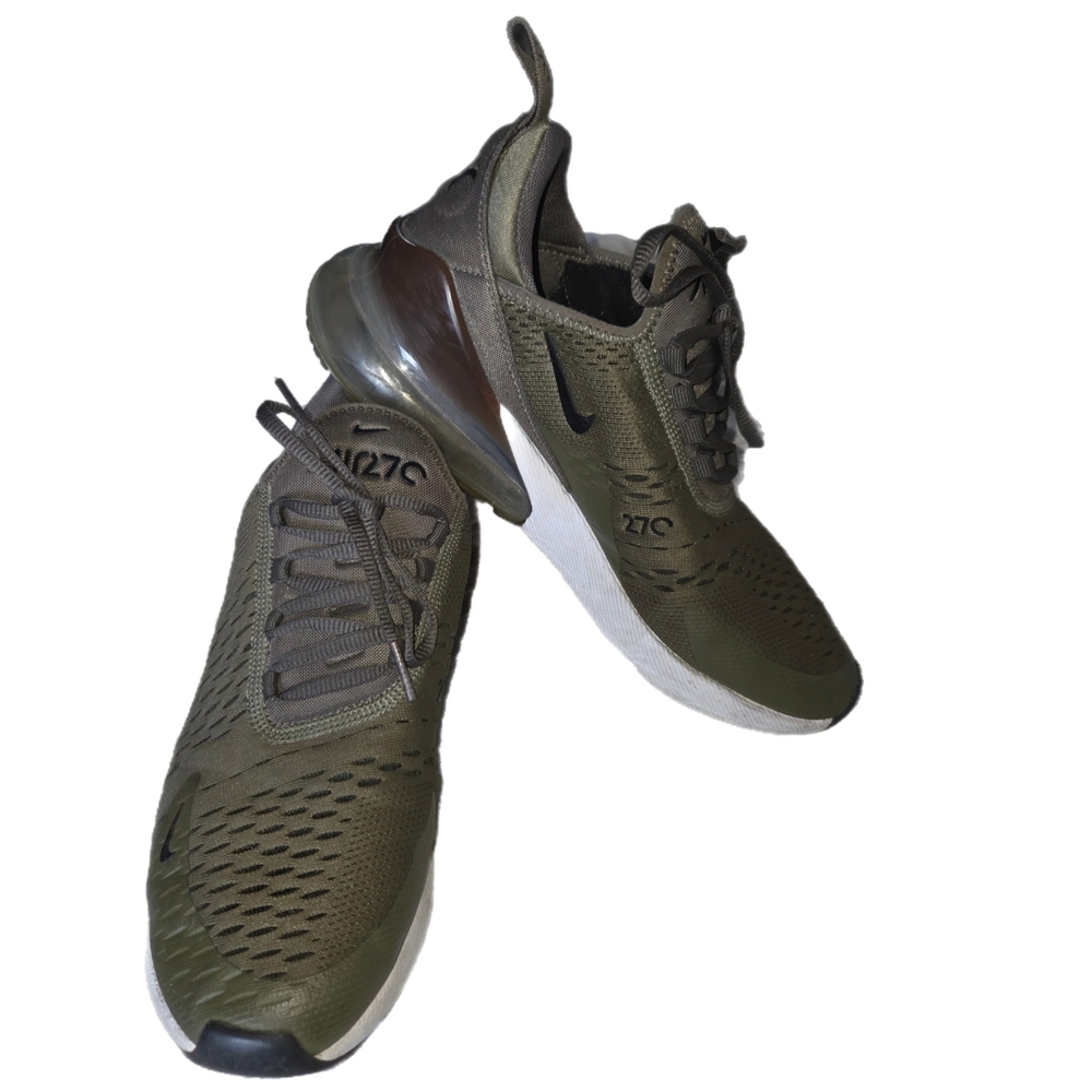 Nike Air Max 270 in Olive and Black